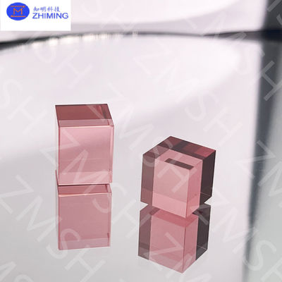 좋은 가격 분홍색 사파이어 원자재 실험실 제조 사파이어 보석 무결성 모스 강도 9 온라인으로